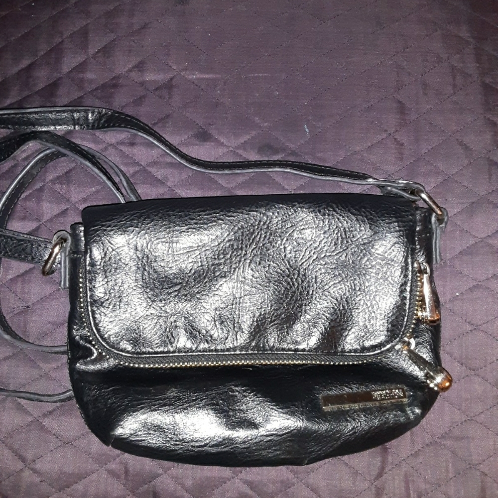 Kenneth Cole Reaction Crossbody purse